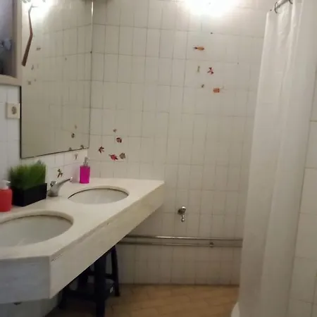 City Drops Batalhaprivate بيت ضيافة بورتو