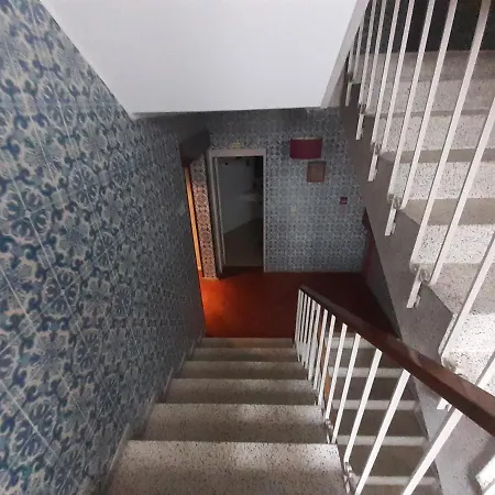 City Drops Batalhaprivate Guest house *